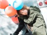 the brilliant green「Blue Daisy 」